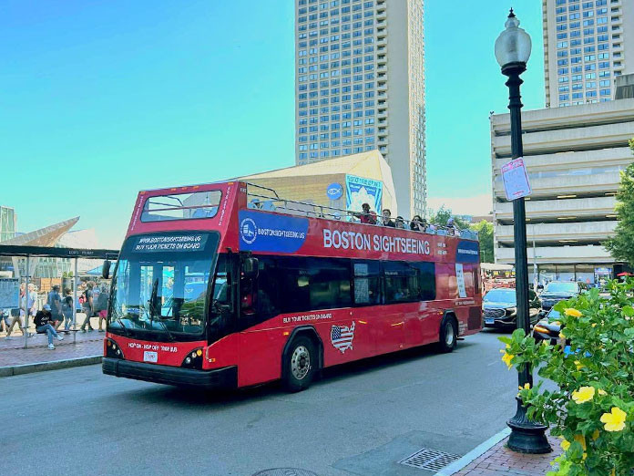 tour package bus image 1